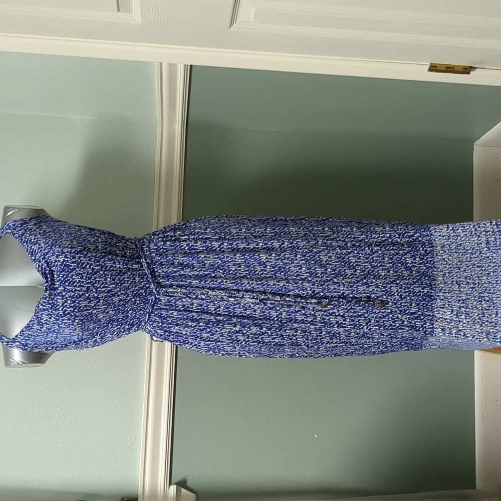 Backless Maxi dress by Dana Buchman. Size M. Excellent condition.